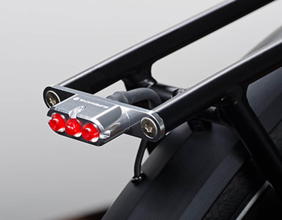 Rücklicht Supernova E3 Tail light 2 mit StVZO für Gepäckträger diverse Farben